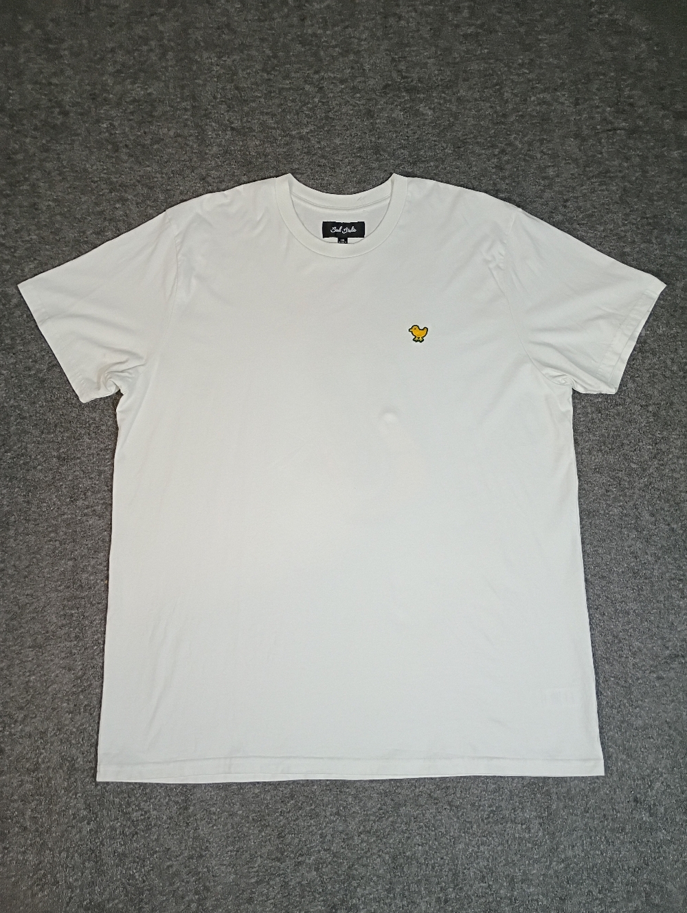 Bad Birdie Golf T Shirt XXL White Graphic Back Golf Bag Floral Cotton Tee NWOT.